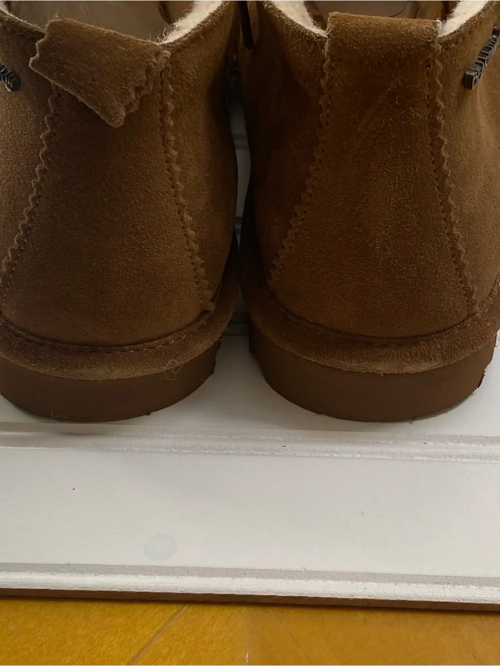 BearPaw classic chukka